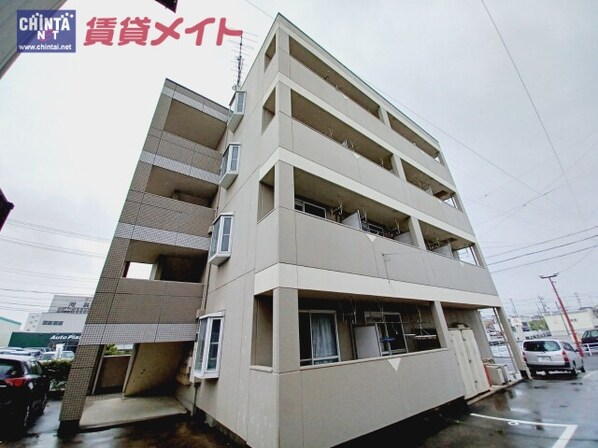 マンションアミーアミーの物件外観写真